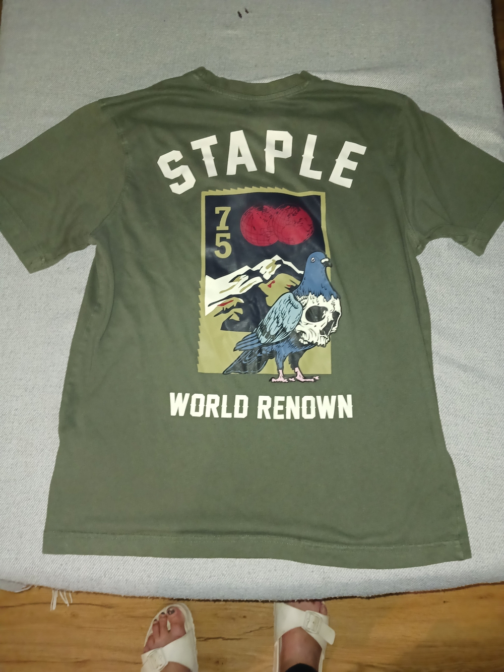 STAPLE Graphic T-Shirt in Green Size Medium